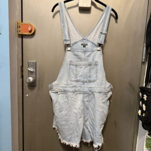 Wild fable denim short distressed / frayed overalls - romper - Picture 4 of 16